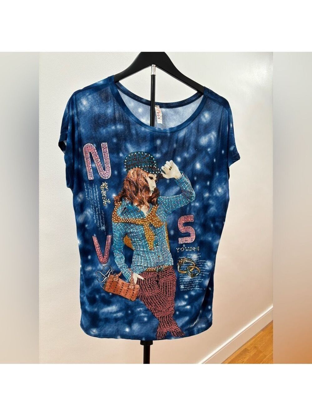 428. Stylish Blue Graphic Women's Top